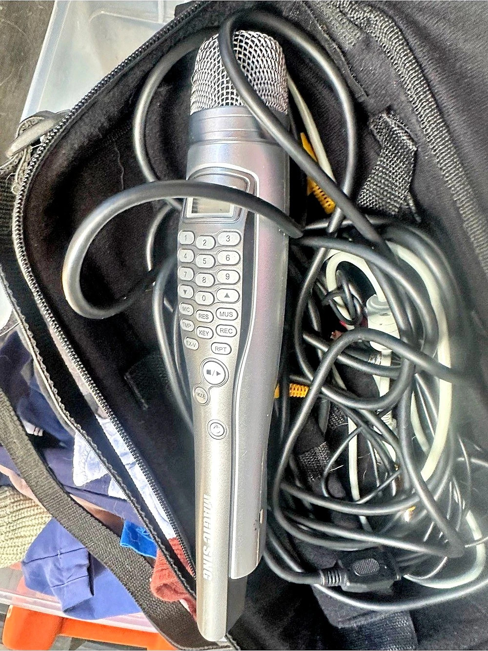 Magic Sing ED-8000 Digital Karaoke Microphone in Gray & Black for parts broken